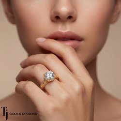 TJ Gold and Diamond - Engagement Ring 18kt yellow gold 2 carat diamond miligree 4 claw setting