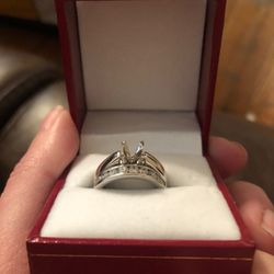 Isy's Fine Jewelry - The platinum rings Isy couldn't size, solder, or set.