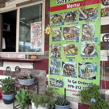 Suzys Sauce - Outside - Food Trucks Near Me - Giddings, Texas Suzys Sauce - Outside - Food Trucks Near Me - Giddings, Texas