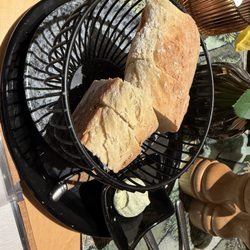 Gasthaus zum Schwanen - Bread with herb butter
