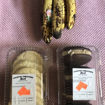 Barn N Bunk - a banana and a cookie - Antiques Near Me - Trenton, Ohio
