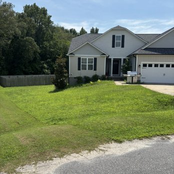 M&N Precision Cuts - Before - Lawn Services Near Me - Selma, North Carolina M&N Precision Cuts - Before - Lawn Services Near Me - Selma, North Carolina