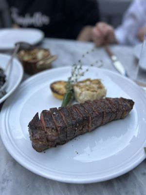 Tagliata by null