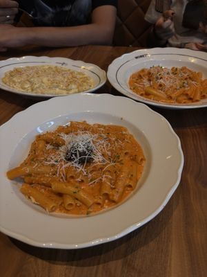 Pizzeria Moretti Toronto by null