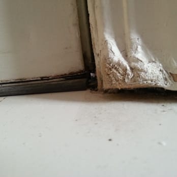 HighPoint Apartments - This apartment was nearly impossible to keep warm in the winter... Drafty front door (pictured) was part of the problem. - Apartments Near Me - Romeoville, Illinois HighPoint Apartments - This apartment was nearly impossible to keep warm in the winter... Drafty front door (pictured) was part of the problem. - Apartments Near Me - Romeoville, Illinois