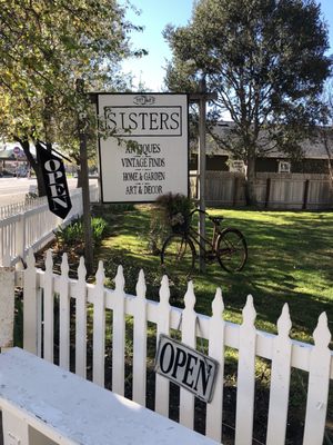 Sister's Gift and Home by null