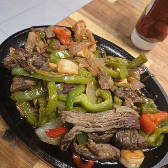 Alejandra's Authentic Mexican Food - Combo fajita - Mexican Near Me - Visalia, California