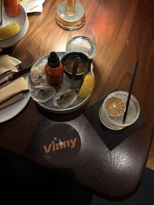 Vinny Toronto - Restaurant & Vinyl Bar by null