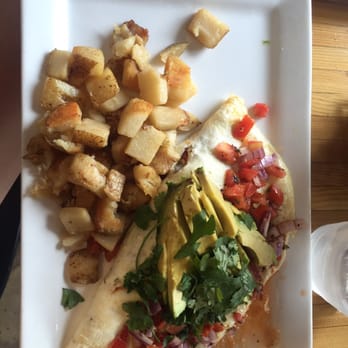 Daily Jam - Breakfast & Brunch Restaurant - Morning glory omelet and potatoes - New American Near Me - Tempe, Arizona