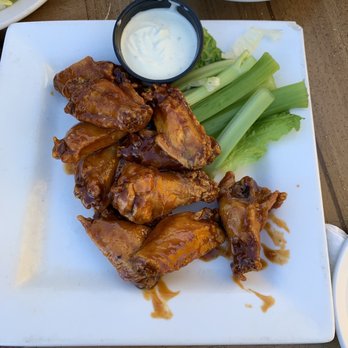 Buzzard's Roost Grill & Pub - Chicken wings with homemade sauce - Seafood Near Me - Key Largo, Florida
