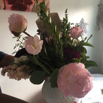 J Flowers - What my mother received... - Florists Near Me - Redondo Beach, California