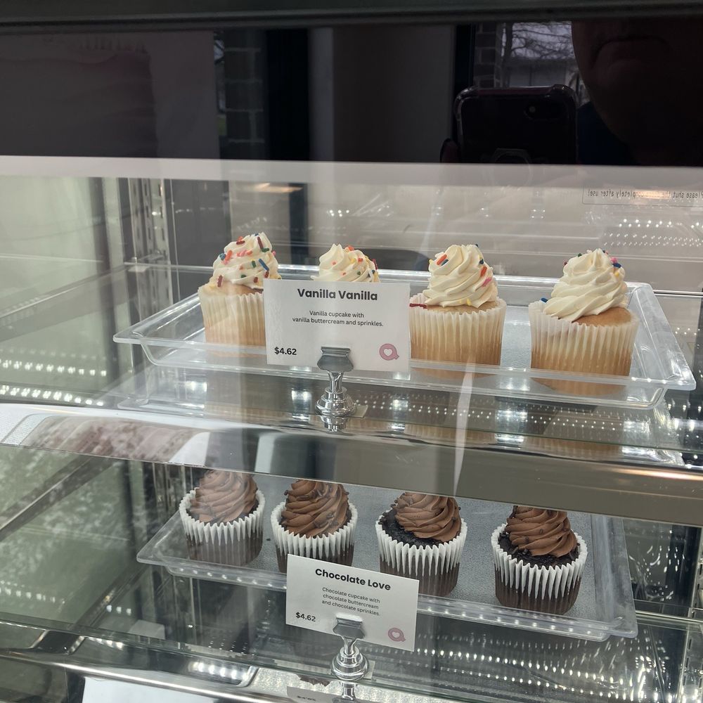 Arsty Cakery - Bakeries Near Me - Coppell, Texas