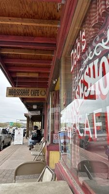 Horseshoe Cafe by null