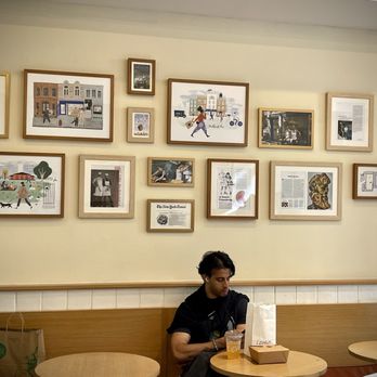Levain Bakery - Williamsburg, Brooklyn - Bakeries Near Me - Brooklyn, New York
