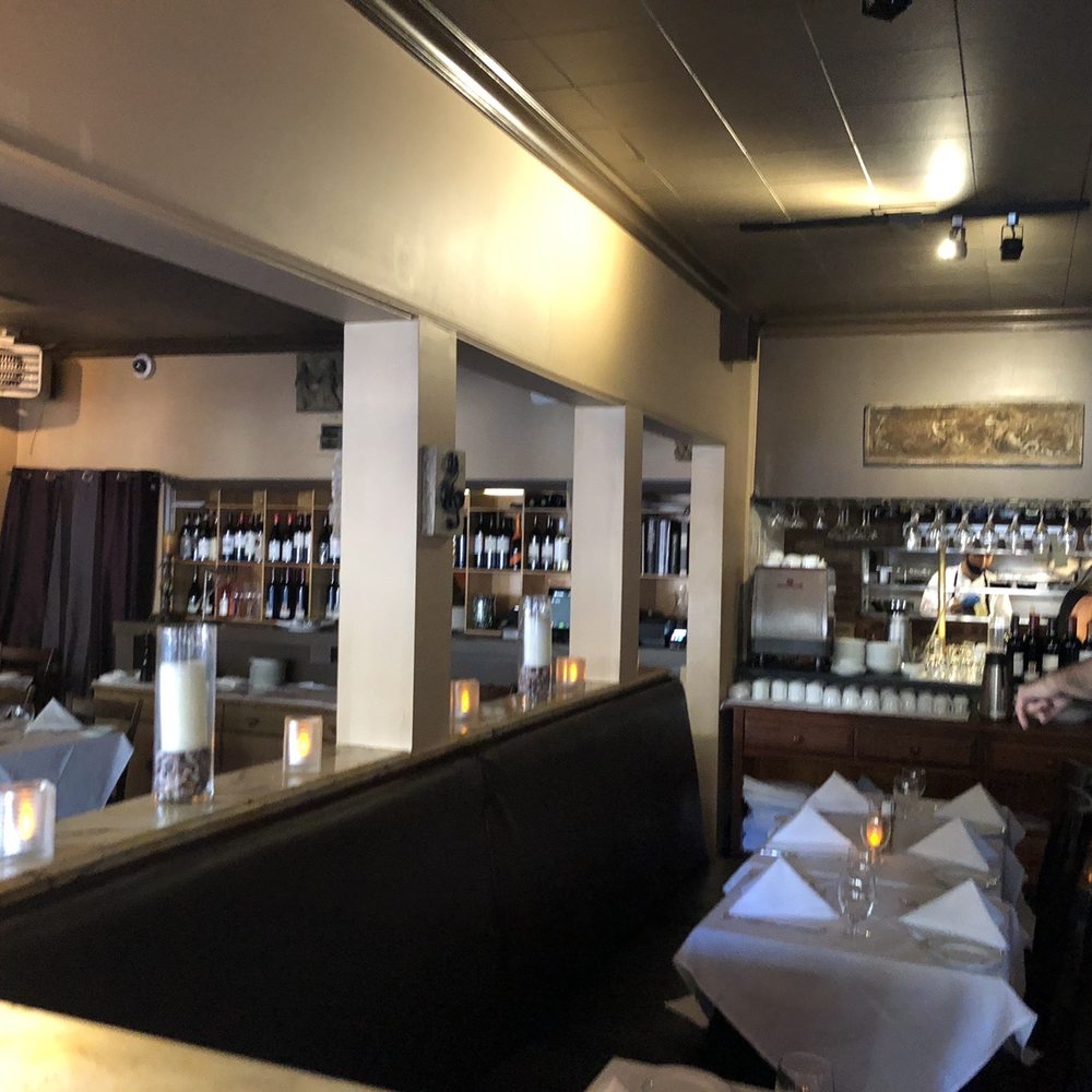 Carmelo's - Front door looking towards the bar - Specialty Food Near Me - West Vancouver, British Columbia