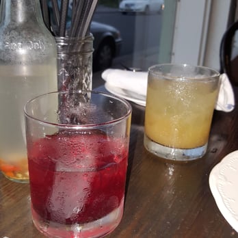 Mud Hen Water - Maitai & Vodka Cran - Hawaiian Near Me - Honolulu, Hawaii