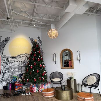 Grassroots Yoga - lobby area - Yoga Near Me - Ventura, California