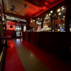 Club Congress - Bar by the concert venue
