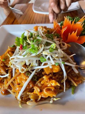 Urban Thai & Sushi by null