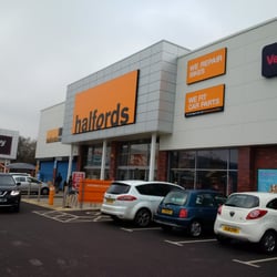 Halfords Autocentre - Shirley