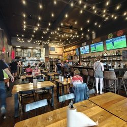 Station One Smokehouse - Indoor seating