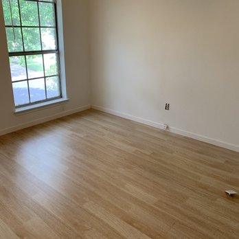 Alberto Garcia - Floor and baseboard installation - Handyman Near Me Alberto Garcia - Floor and baseboard installation - Handyman Near Me