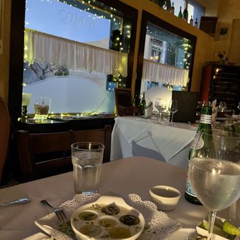 Le Troquet - French Near Me - Albuquerque, New Mexico