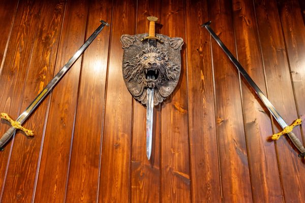 Squire on the Square by null