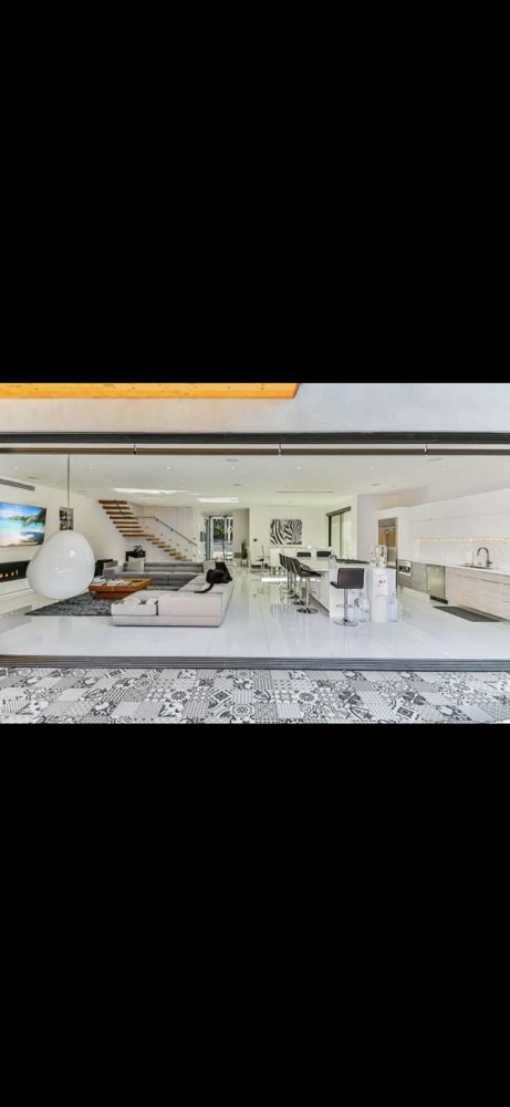 Slide of Golden Line Remodeling