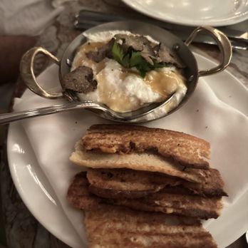 Cecconi's Miami Beach - Ricotta honey truffle with crostini - Italian Near Me - Miami Beach, Florida