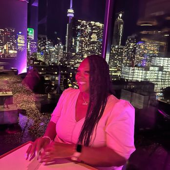 Lavelle - Lounges Near Me - Toronto, Ontario