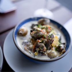 Hog Island Oyster - Clam chowder