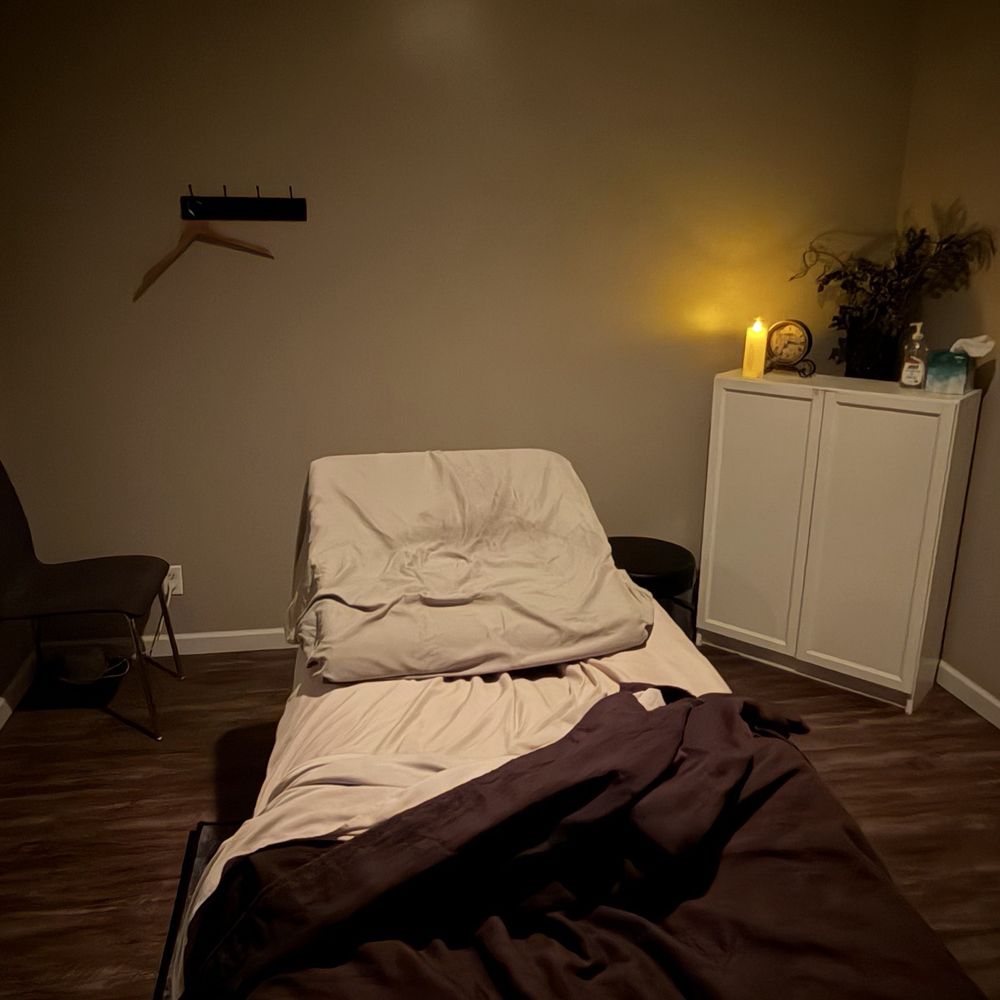 Oasis Massage and Spa - Pregnancy bed--removable cover to make it comfortable for your back as well - Day Spas Near Me - Omaha, Nebraska Oasis Massage and Spa - Pregnancy bed--removable cover to make it comfortable for your back as well - Day Spas Near Me - Omaha, Nebraska