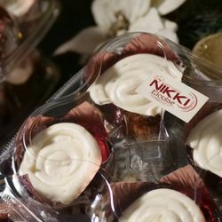 Nikki Elouise - Red Velvet Jumbo Cupcakes (4pk) on display #1
