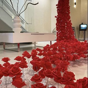 Playground Cafe - Roses - Cafes Near Me - Toronto, Ontario