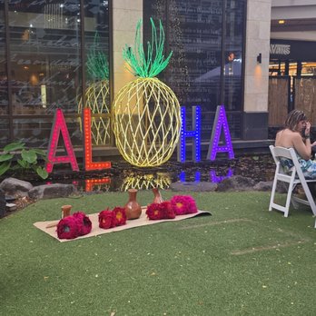 Queens Waikiki Luau - Signage - Dinner Theater Near Me - Honolulu, Hawaii Queens Waikiki Luau - Signage - Dinner Theater Near Me - Honolulu, Hawaii