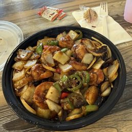 Spicy garlic noodles with shrimp