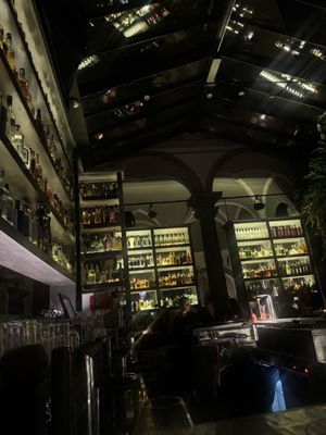 Locale Firenze by null