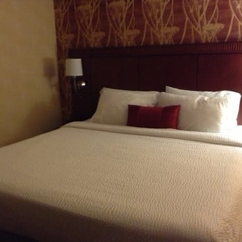 Courtyard by Marriott Mt. Laurel Cherry Hill - Comfy, clean bed. - Hotels Near Me - Mount Laurel, New Jersey Courtyard by Marriott Mt. Laurel Cherry Hill - Comfy, clean bed. - Hotels Near Me - Mount Laurel, New Jersey