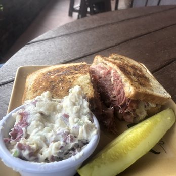 Macado's - Pastrami? - American Near Me - Bluefield, Virginia