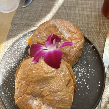 Purple Patch - Pandan cheddar rolls - Filipino Near Me - Washington, DC, District of Columbia