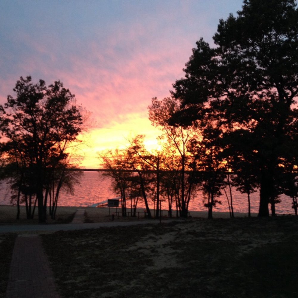 Sunset view over Castle Rock lake from outside Carlson's Sunset view over Castle Rock lake from outside Carlson's