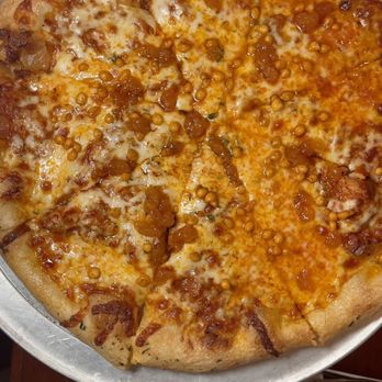Hendrix & Siena - Tikka pizza - Italian Near Me - Hopkins, Minnesota