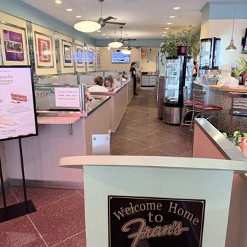 Fran's Restaurant - Front desk at entrance - Diners Near Me - Toronto, Ontario