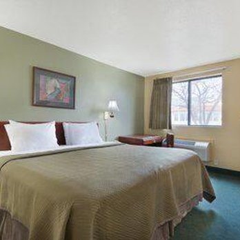 Days Inn by Wyndham Morton - Standard King Bed Room - Hotels Near Me - Morton, Illinois Days Inn by Wyndham Morton - Standard King Bed Room - Hotels Near Me - Morton, Illinois