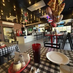 Vito’s Pizzeria - Inside