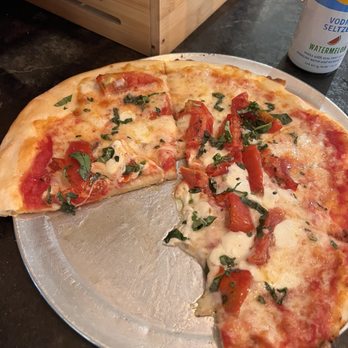 Hideaway House - Margherita Pizza - Pizza Near Me - Sedona, Arizona Hideaway House - Margherita Pizza - Pizza Near Me - Sedona, Arizona