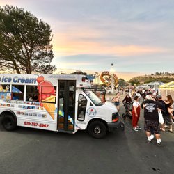 Dilly’s Ice Cream Truck - Ice Cream Truck Catering
