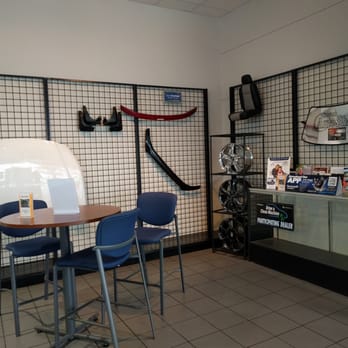 Vandergriff Hyundai - Accessories display - Car Dealers Near Me - Arlington, Texas Vandergriff Hyundai - Accessories display - Car Dealers Near Me - Arlington, Texas
