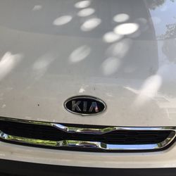 Diamond Car Wash - Paid for the super premium wash and they didn't even clean the front of my car.